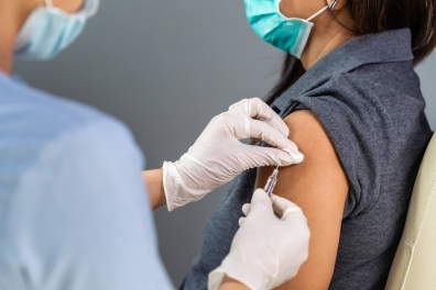 Beeld Verplichting van vaccinatie door werkgevers niet waarschijnlijk 