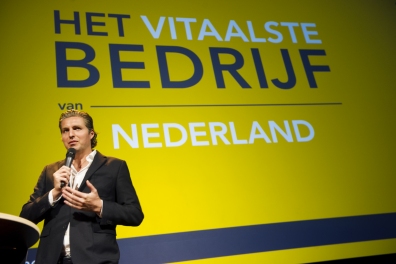 Beeld Pieter van den Hoogenband op zoek naar Vitaalste Bedrijf van Nederland