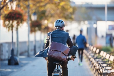Beeld Populariteit fiets naar het werk stijgt – Werkgevers spelen een belangrijke rol